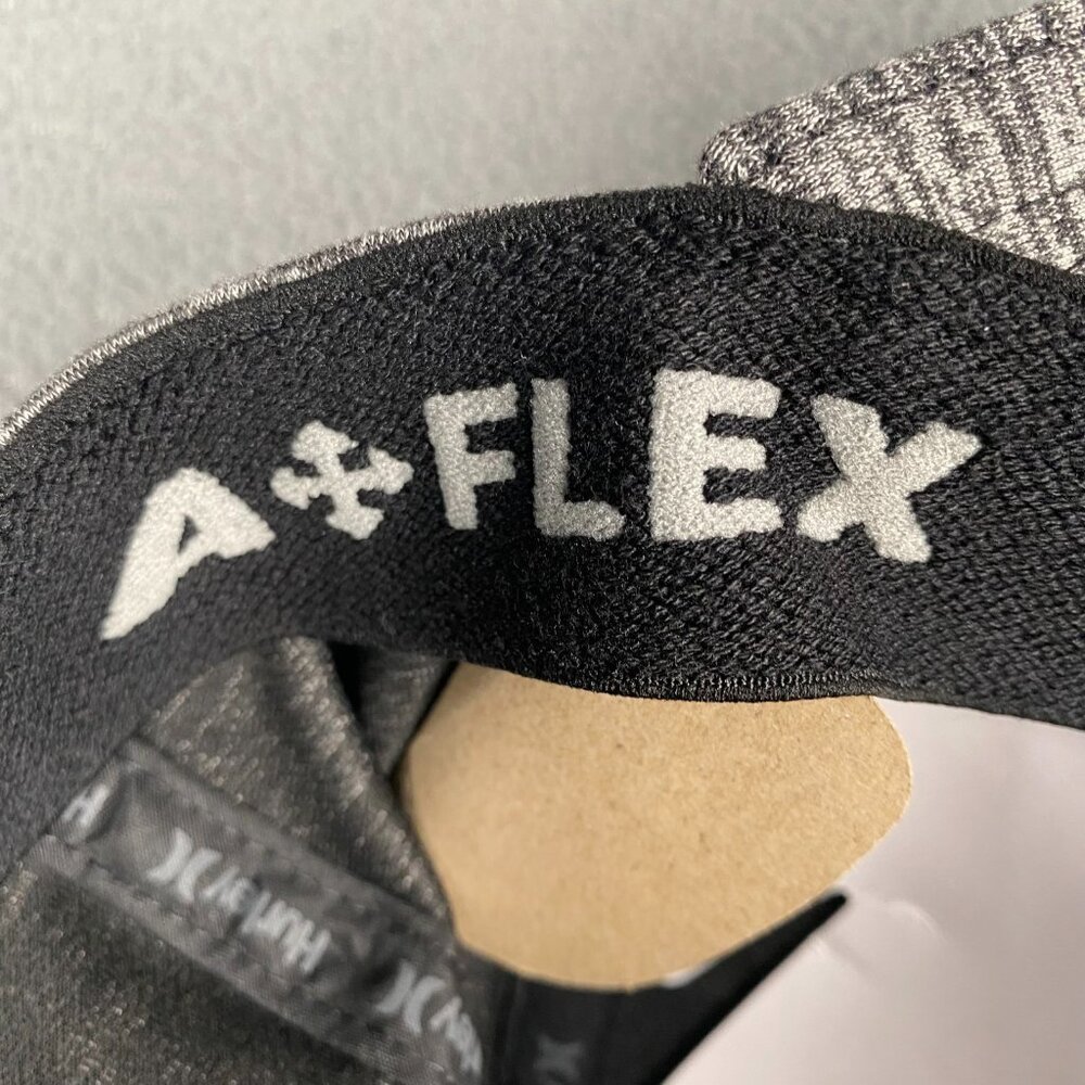 Hurley Hat Gray Baseball Cap Flex Fit S/M Beach Ocean Surf Waves Black Logo - Picture 7 of 11